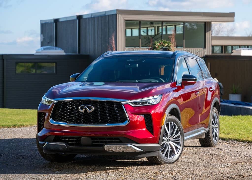<strong>سيارة إنفينيتي QX60</strong>
