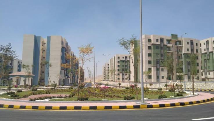 شقق الإسكان
