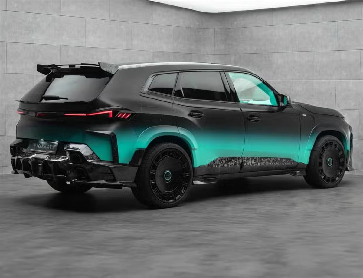 سيارة BMW X M
