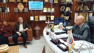 وكيل صحة بالشرقية يبحث عن طرق التخلص الآمن من النفايات الطبية الخطرة