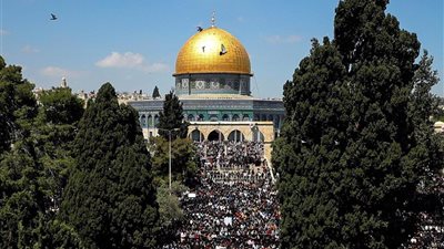 مستوطنون يقتحمون «الأقصى» قبل مسيرة استفزازية بالبلدة القديمة