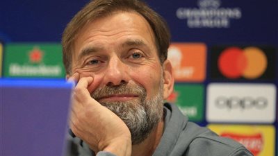 كلوب يناشد بوقف الهتافات الشخصية في ملعب أنفيلد