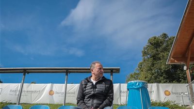 رحيل محمود الخطيب إلى فرنسا للعلاج: استجابة لاحتياجات الصحة