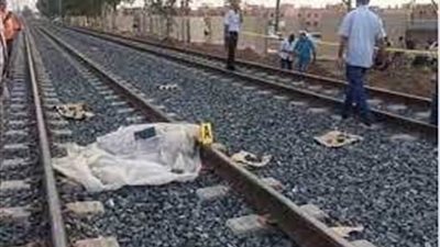 عجلات القطار تُنهي حياه شاب مجهول الهوية في طنطا
