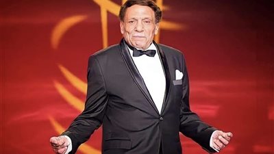عادل إمام يعود إلى السينما في عيد ميلاده بعرض 