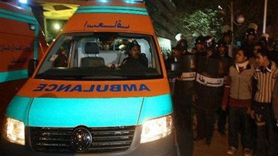 السرعة الزائدة تُصيب 12 شخصا جراء انقلاب ميكروباص بالطريق الصحراوي