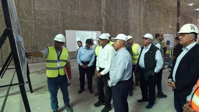 مدبولي يتفقد الأعمال الجاري تنفيذها بالمرحلة الأولى من الخط الرابع لمترو الأنفاق  