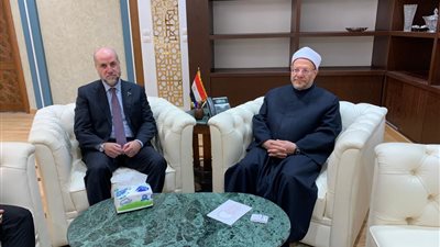مفتي الجمهورية يستقبل مستشار الرئيس الفلسطيني لبحث تعزيز التعاون الديني