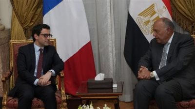 وزير الخارجية ونظيره الفرنسي يتناولان الأوضاع الانسانية فى غزة