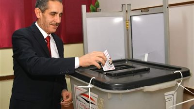 محافظ الغربية يدلي بصوته في الانتخابات الرئاسية
