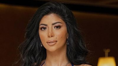 كارولين عزمي تُثير الجدل في أحدث ظهور لها | شاهد