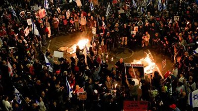 احتجاجات إسرائيلية تطالب بإبرام صفقة تبادل فورية للمحتجزين