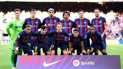 برشلونة يفوز على لاس بالماس بهدف نظيف ويواصل مطاردة ريال مدريد 