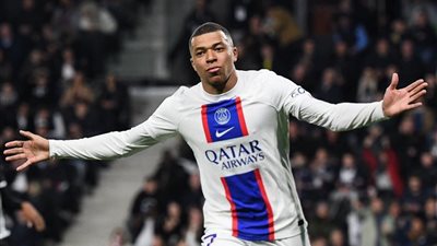 في ظل غياب نيمار.. ميسي ومبابي يمزجان السحر والإثارة بالدوري الفرنسي