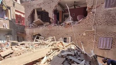 انهيار اجزاء من عقار قديم بالإسكندرية دون خسائر
