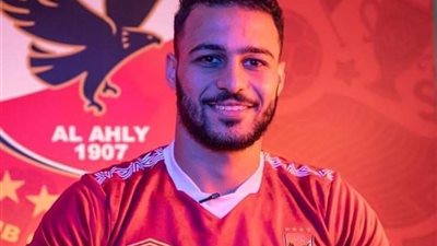 حقيقة أم شائعة.. الأهلي يستعيد خدمات بيكهام من سيراميكا
