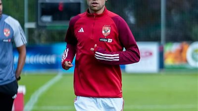 لطرده من مباراة الجيش الملكي سابقًا.. الكاف يحسم مصير رضا سليم من السوبر