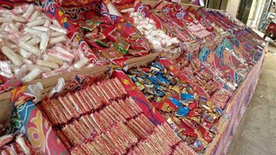 بالتزامن مع المولد النبوي.. ضبط كميات هائلة من الحلوى منتهية الصلاحية بشبرا