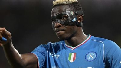 التمديد المنتظر: نابولي يُعلن اتفاقاً مع أوسيمين ويكشف عن قيمة الشرط الجزائي