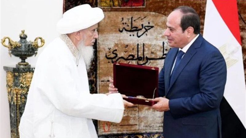 السيسي وسلطان طائفة