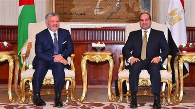 السيسي يصل الأردن لبحث التحديات الاقليمية التي تواجه المنطقة