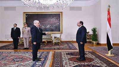 السيسي يشهد أداء حلف اليمين للمستشار محمد شوقي عياد نائبًا عامًا (صور)