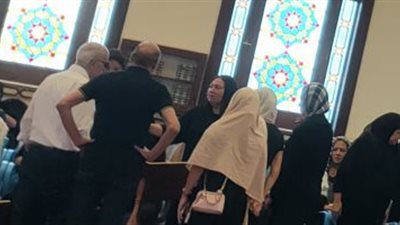 توافد الفنانين على جنازة اشرف مصيلحي