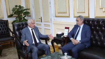 تعاون مشترك بين 