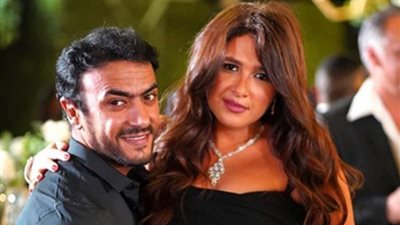 ياسمين عبد العزيز تهنئ العوضي على فيلمه الجديد 