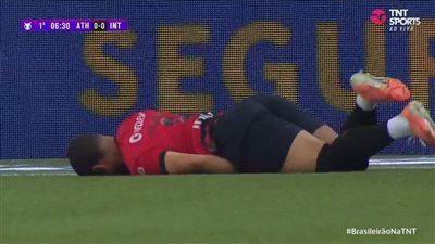 صدمة لبرشلونة الإسباني بسبب لاعبه الجديد