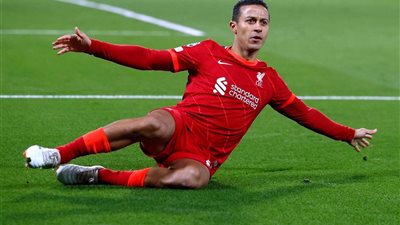 ألكانتارا يواجه صعوبات جسيمة في ليڤربول تبعده عن المشاركة