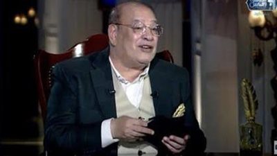 صلاح عبد الله: النقاب كتلة من السواد ومش زي إسلامي والله أعلم