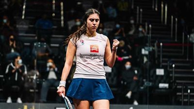 نور الشربيني تحقق رقماً قياسياً وتتأهل لنصف نهائي الاسكواش