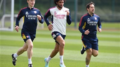 عودة النني للمدفعجية: بداية جديدة للاعب بعد غياب طويل