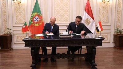 وزير الصحة ونظيره البرتغالي يوقعان بروتوكول تعاون مشترك بين البلدين