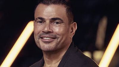 عمرو دياب يثير الجدل بعد وصف سائقه بلفظ بذِيء