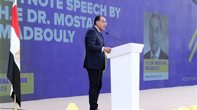 مدبولي: شاهدنا مصانع على أعلي مستوي من الإنتاج