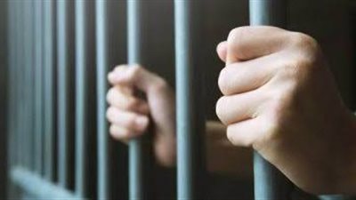سقوط هارب من أحكام قضائية في قبضة الأمن