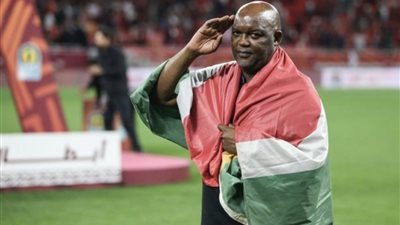 موسيماني يلمح لرحيله عن أهلي جدة في تغريدة غامضة