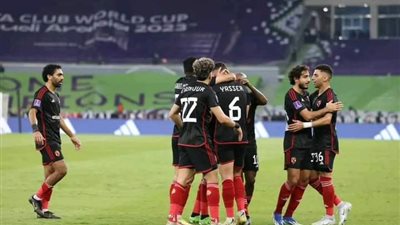 صلاح ومتولي على رأس قائمة الأهلي لمواجهة السوبر المصري