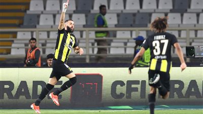 بنزيما يقود الاتحاد لنهائي كأس السوبر السعودي بالانتصار على الوحدة