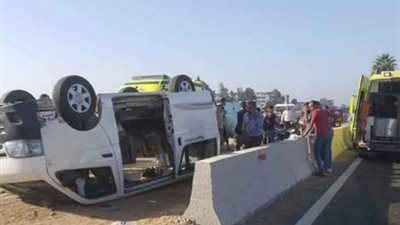 إصابة 7 أشخاص في حادث انقلاب ميكروباص أعلى محور 26 يوليو