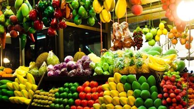 تراجع طفيف بأسعار الفاكهة اليوم في سوق العبور