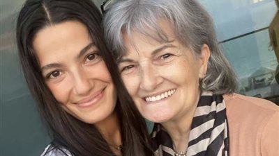 تارا عماد تحقق حلم والدتها الراحلة بعد 40 يومًا من وفاتها