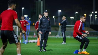 الأهلي يخوض المران الختامي استعدادا لنهائي السوبر أمام فيوتشر