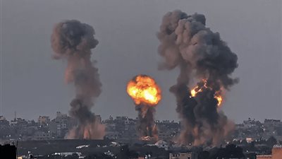 غارات الاحتلال الإسرائيلي تسقط مزيدا من الشهداء في غزة