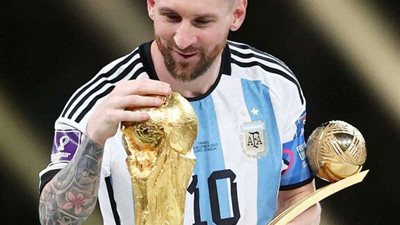 هل من مزيد؟...ميسي يزيد أوجاع منافسيه بعد حصد كرة ذهبية وكأس