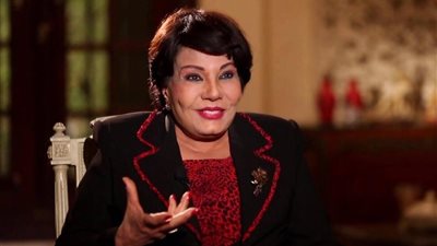 فردوس عبد الحميد.. رحلة فنية حافلة بالإنجازات في تاريخ الفن