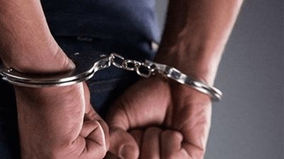 شاب يُشعل النيران في ربة منزل أسفل كوبري بالمنيا