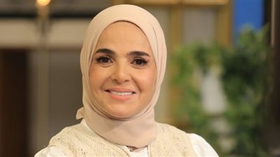 مني عبد الغني تقدم 